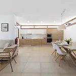 Vila Altos Blanca 8a By Escape