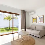 Vila Altos Blanca 8a By Escape